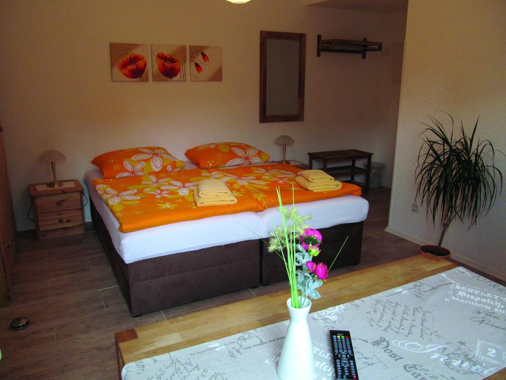 Pension Zum Birnbaum Brandenburg  Luaran gambar